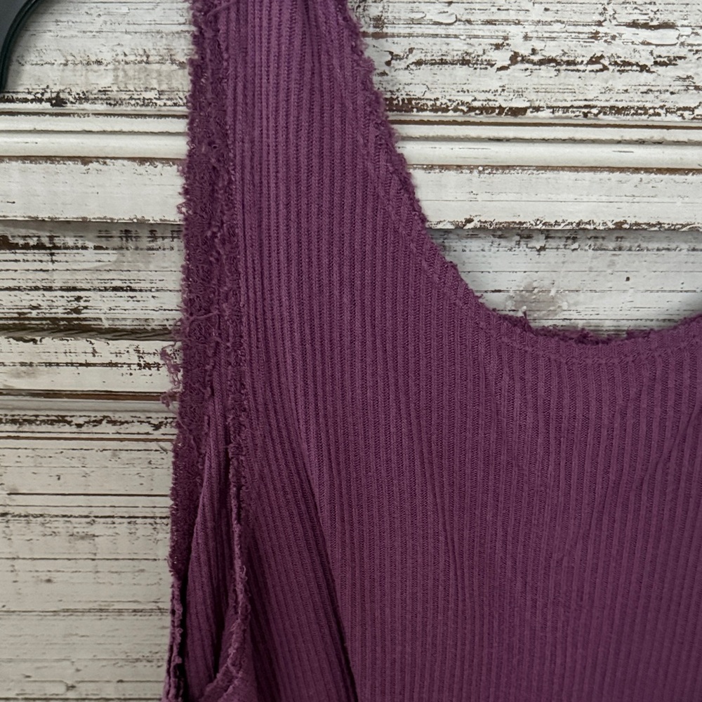 Purple Distressed Ribbed Tank Top - Picture 2 of 5